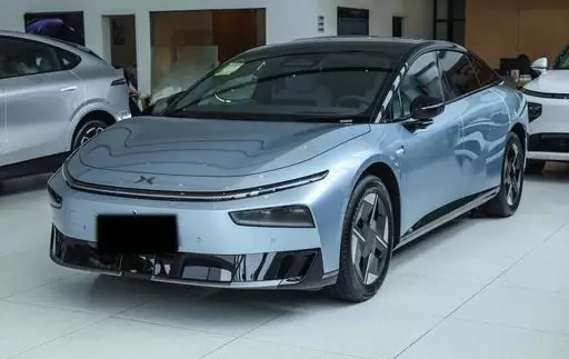 Vorderseite des neuen PHEV-Coupés